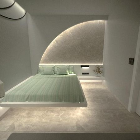 Celestial By Rooms Mike Parikia  Bagian luar foto